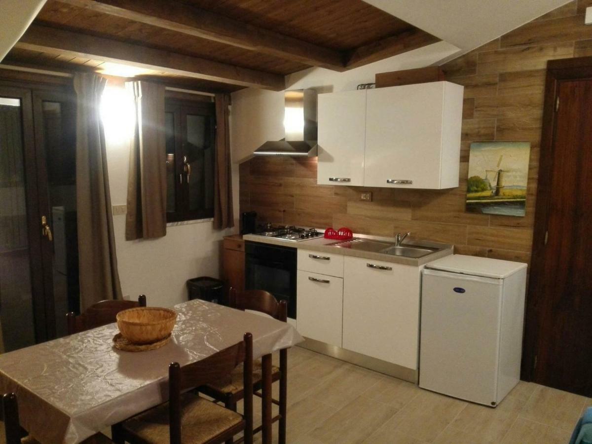 Villa Marysa Studio Apartment Джардіні-Наксос Екстер'єр фото