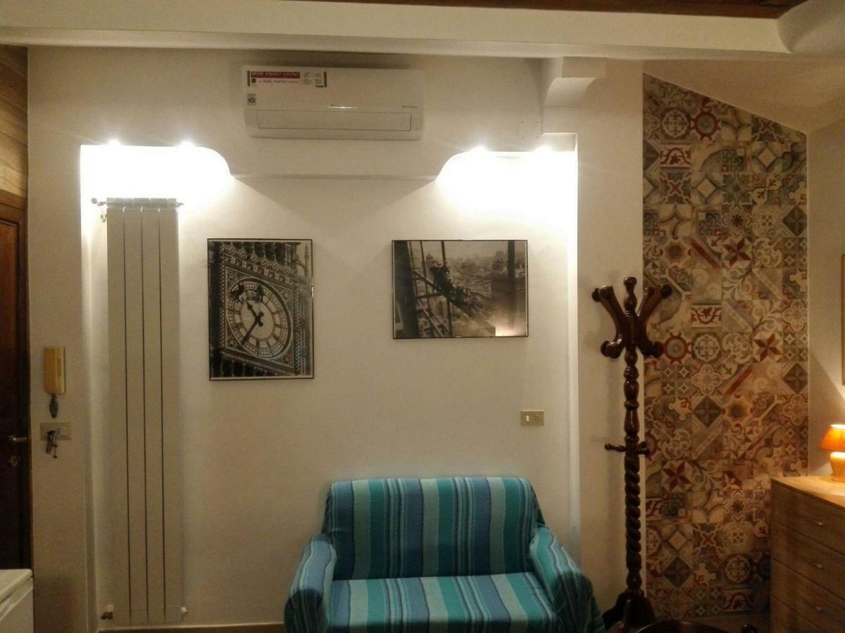 Villa Marysa Studio Apartment Джардіні-Наксос Екстер'єр фото