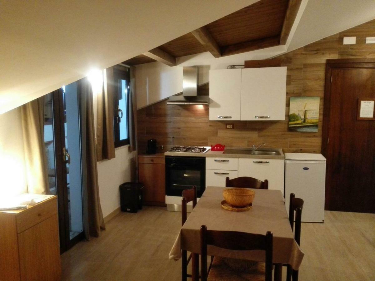 Villa Marysa Studio Apartment Джардіні-Наксос Екстер'єр фото